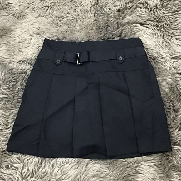 Dockers| Girl's Skort | Navy | 12.5 Plus - Picture 1 of 2